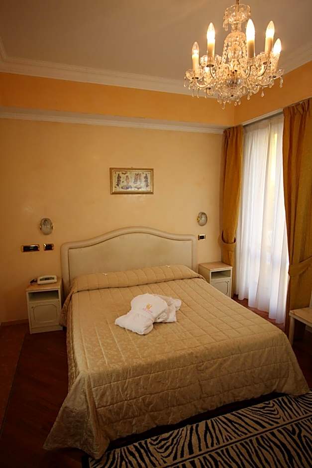 Hotel Vienna Ostenda e Ristorante il Danubio