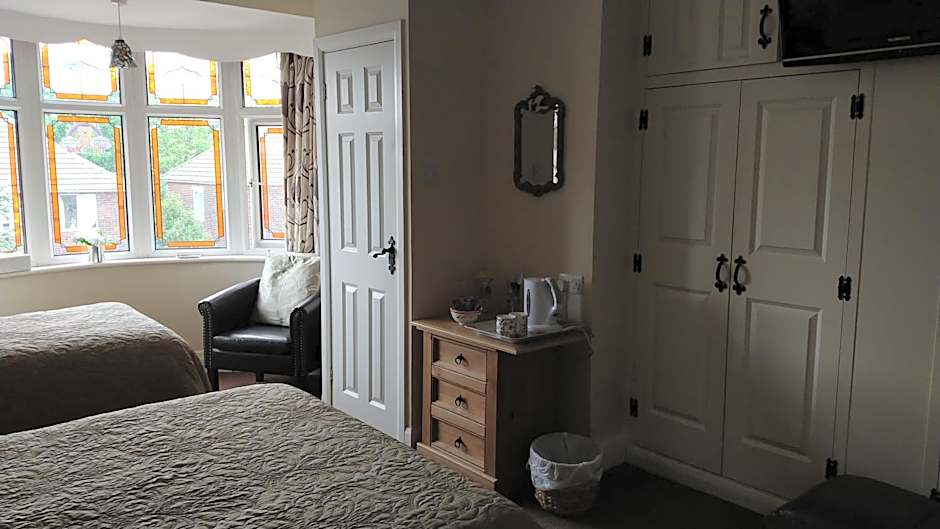 Hollingworth Lake Guest House Room Only Accommodation