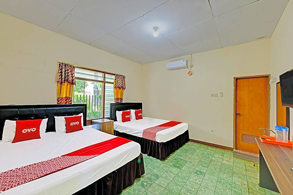 OYO 90443 Hotel New Kartika In