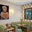 Phileas Hotel