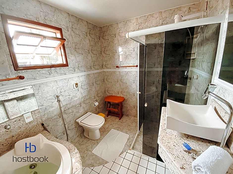 Casarão do Bosque a 200 m da praia | ROUR218