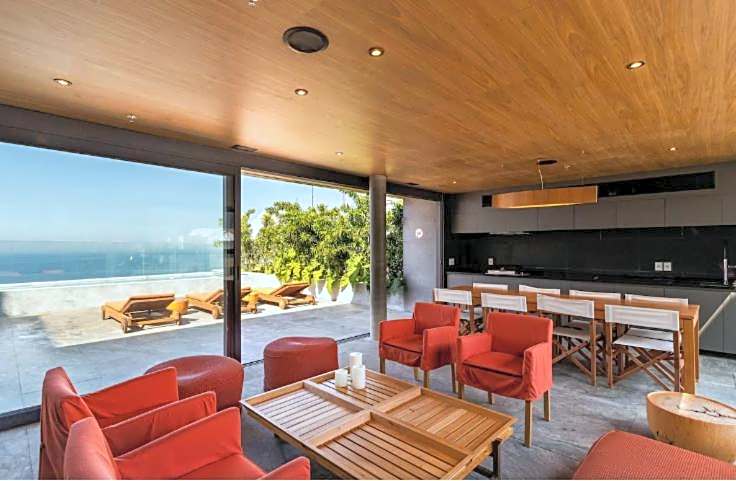 Luxo à beira mar com Jacuzzi particular