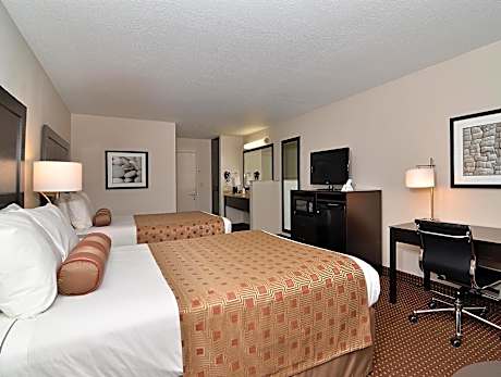 1 Queen Bed, Non-Smoking, High Speed Internet Access, Microwave And Refrigerator, Coffee Maker, Hair