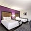 La Quinta Inn & Suites by Wyndham Salem