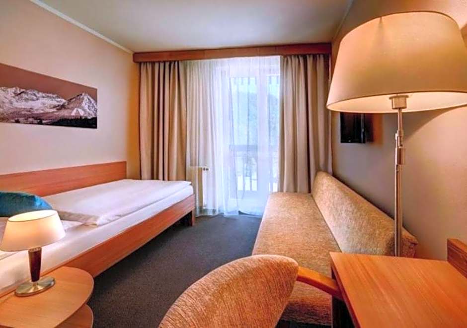 Hotel FIS