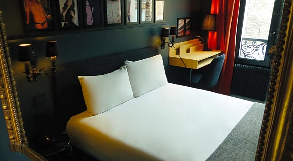 Hotel Noir