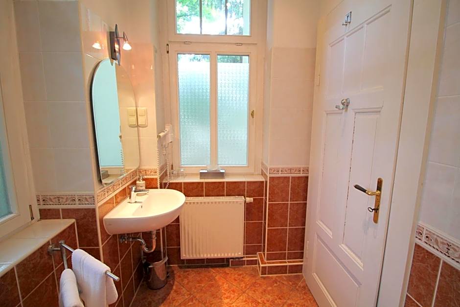 Hotel-Appartement-Villa Ulenburg