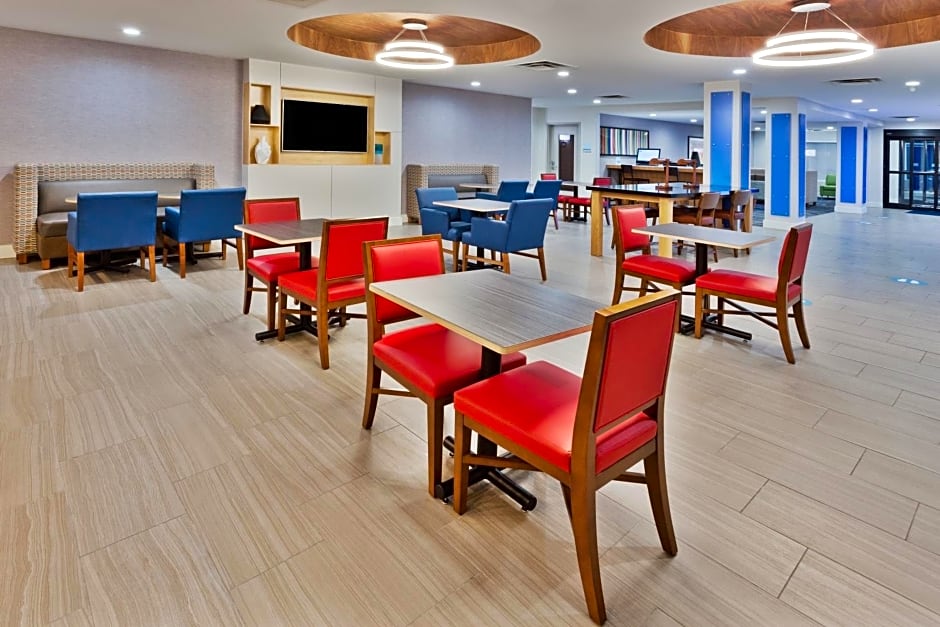 Holiday Inn Express Rome-East, an IHG Hotel