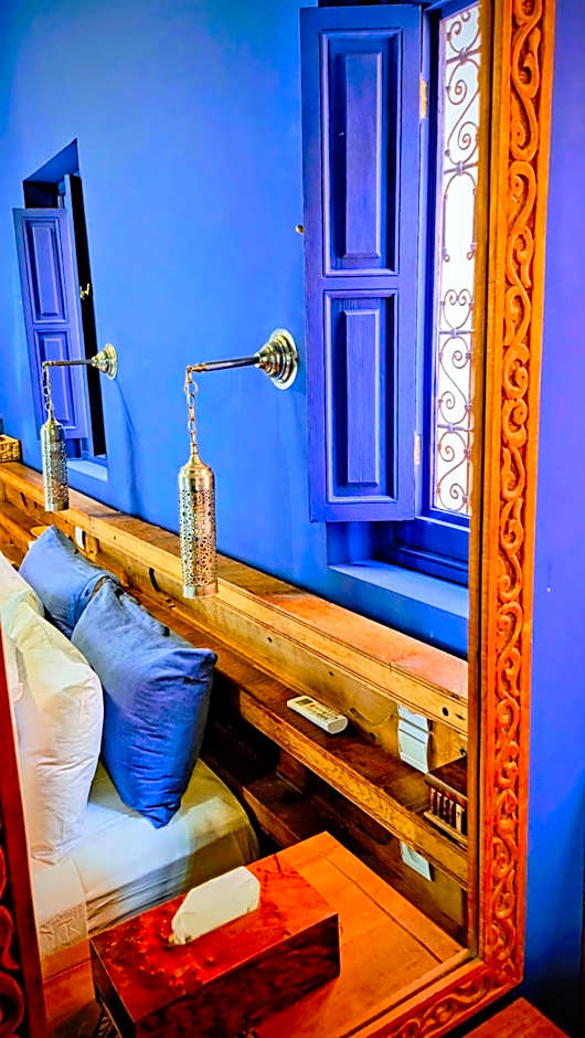 Riad Laly Tourisme Eclairé Le bijou de la medina