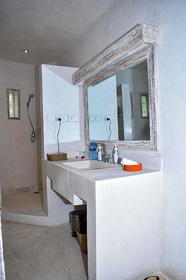 The Villa Luxury Suites Hotel