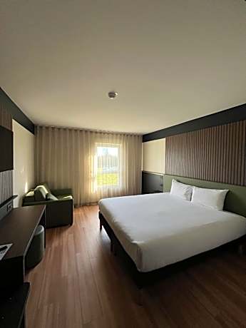 Brit Hotel Le Cottage Le Mans Sud