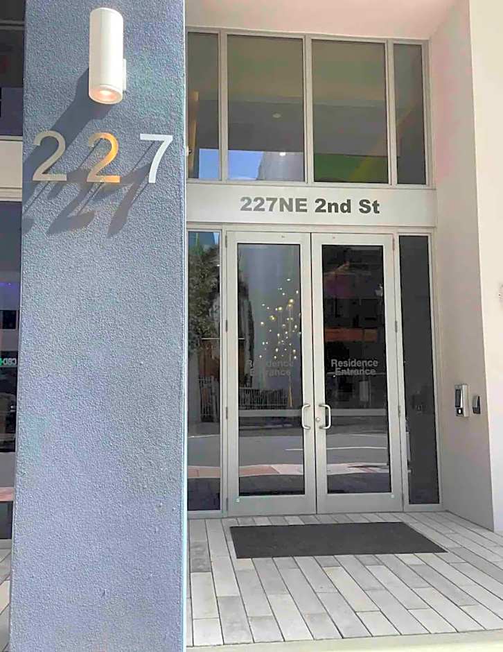 Miami Downtown Comfy Condo-Hotels in a luxury modern building