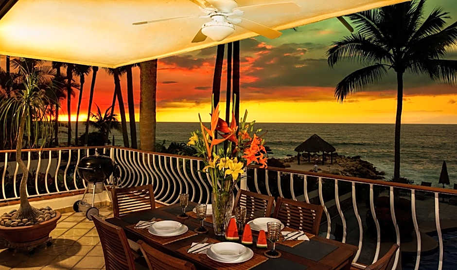 Ocean Front, 3 bedroom, 3 bathroom, Casa Natalia, Playa Esmeralda