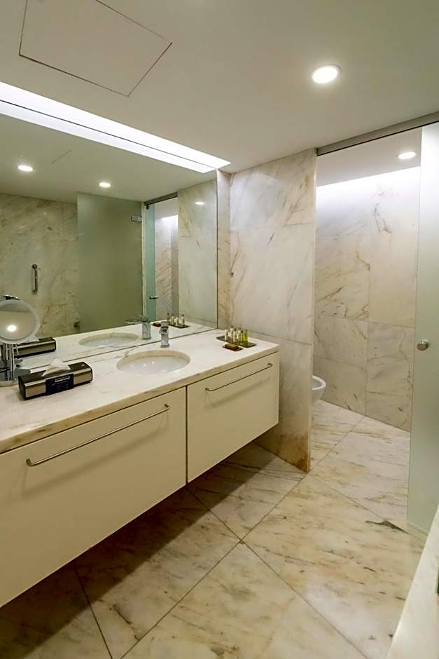 DoubleTree By Hilton Lisbon - Fontana Park