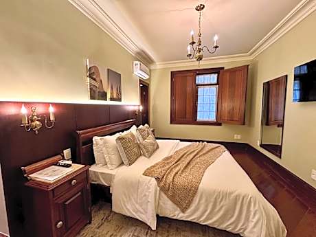 Queen Room