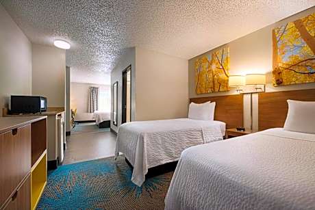 Studio Suite with 1 King Bed and 2 Twin Beds, Non-Smoking