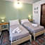 Cataneasy Rooms