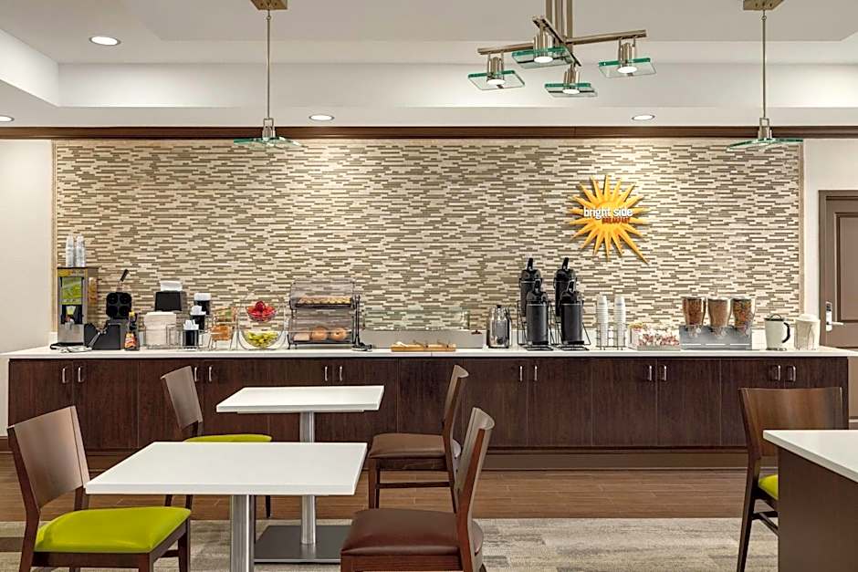 La Quinta Inn & Suites by Wyndham Memphis Wolfchase