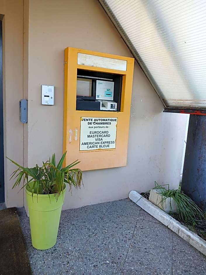 Unisotel Valenciennes EX-hôtel F1