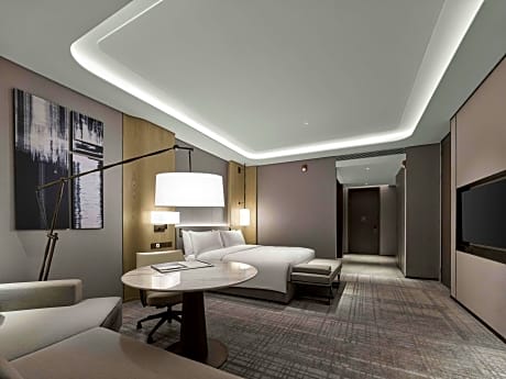 King Accessible Room