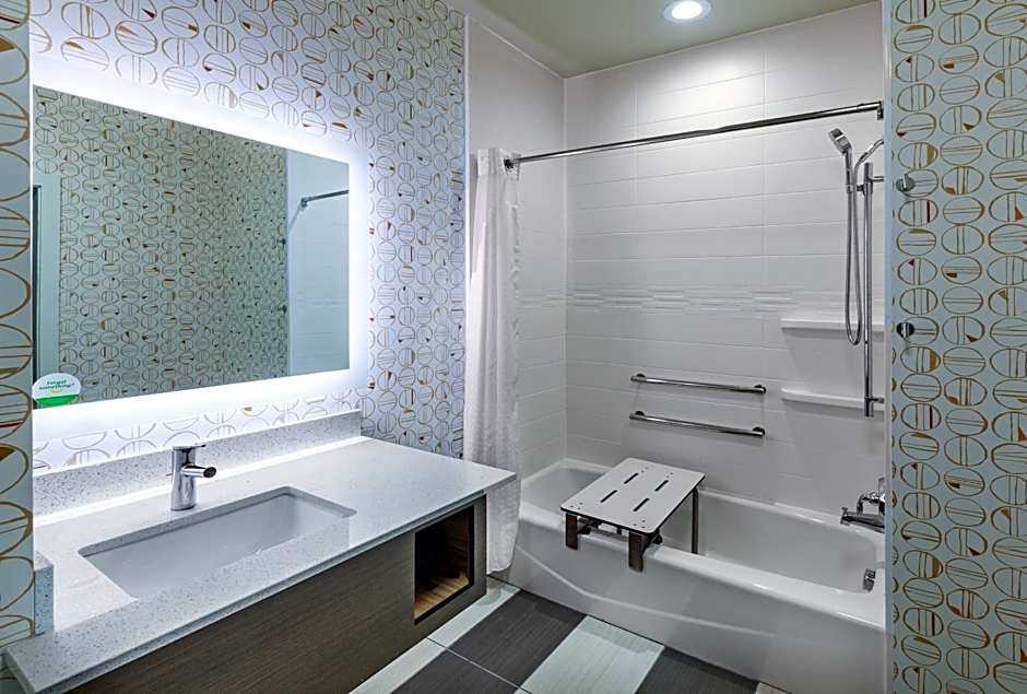 Photo 1 of 2 of 2 Beds, Hearing Accessible