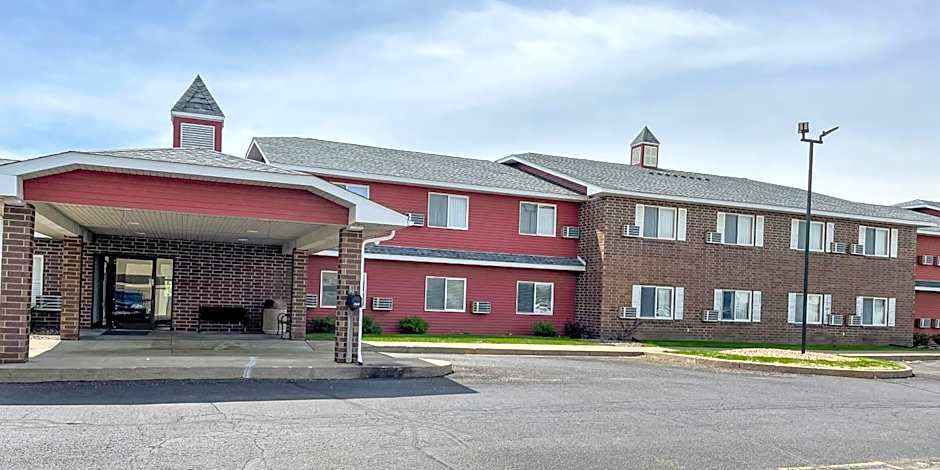 Hudson Inn & Suites