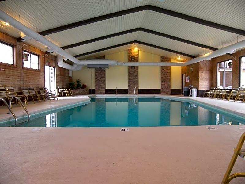 Bavarian Haus Lakefront Inn