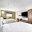 Holiday Inn Express Hotel & Suites-Edmonton South By IHG