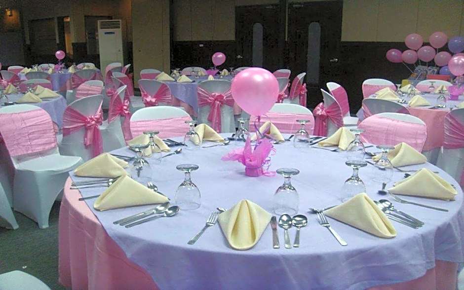 Eurotel Las Pinas Hotel