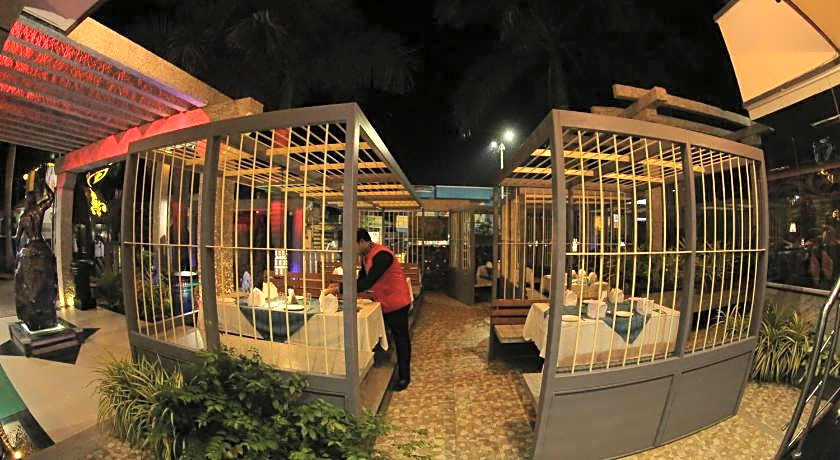 Hotel Hampi International