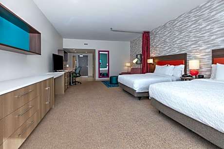 Studio Suite with Two Queen Beds and Tub - Mobility Access