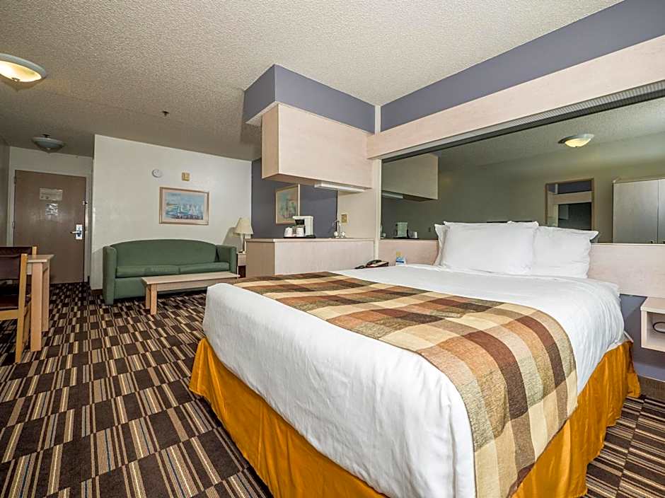 Photo 1 of 5 of Studio 1 Queen Bed Suite