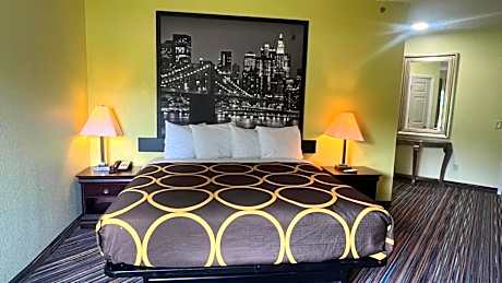 1 King Bed Superior Room Non-Smoking