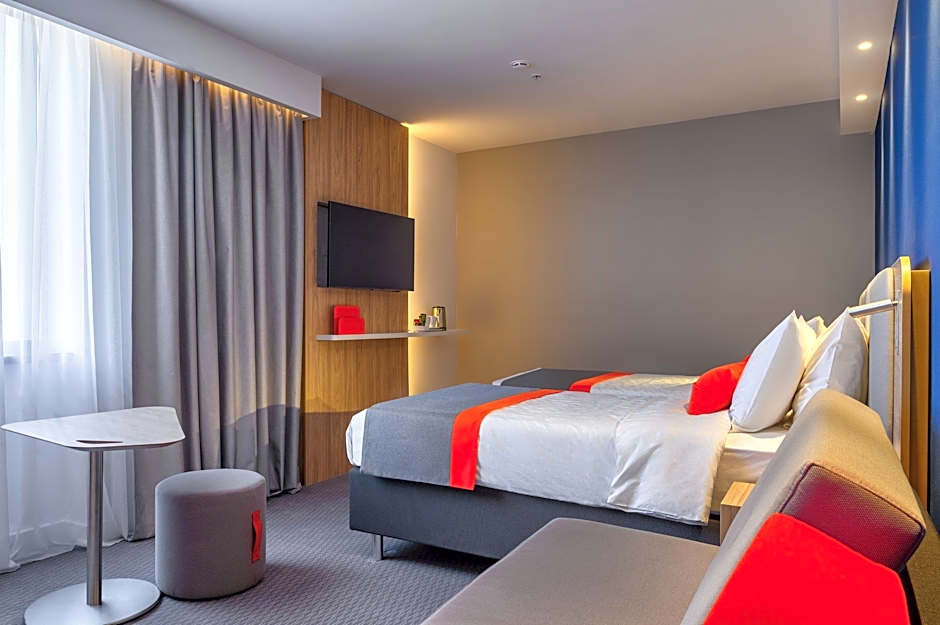 Holiday Inn Express Almaty By IHG