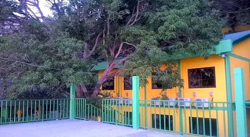 Meaco Royal Hotel Anilao