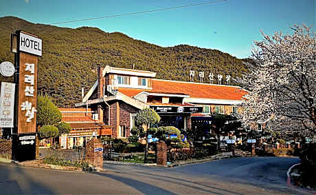 Hotel Jirisan Sunlight