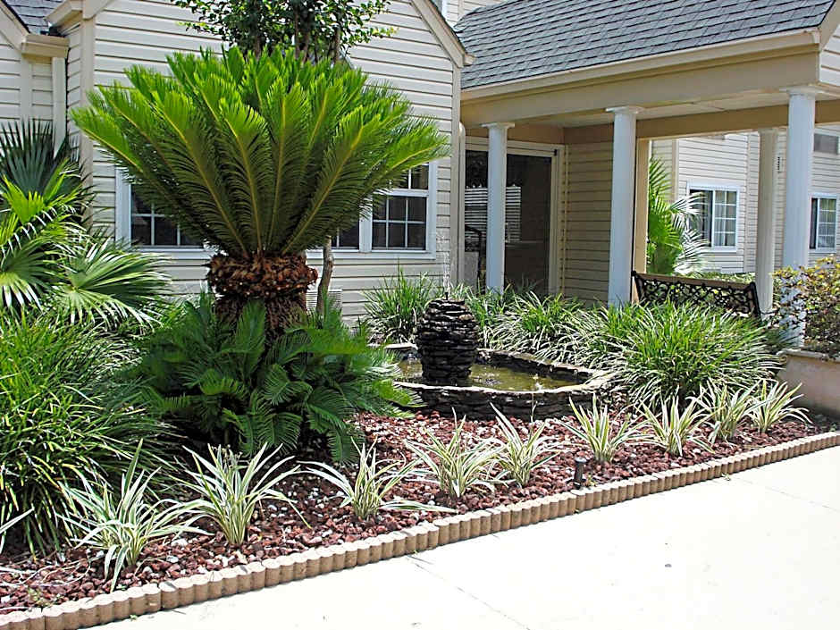 Hometown Inn & Suites Jacksonville Butler Blvd./Southpoint