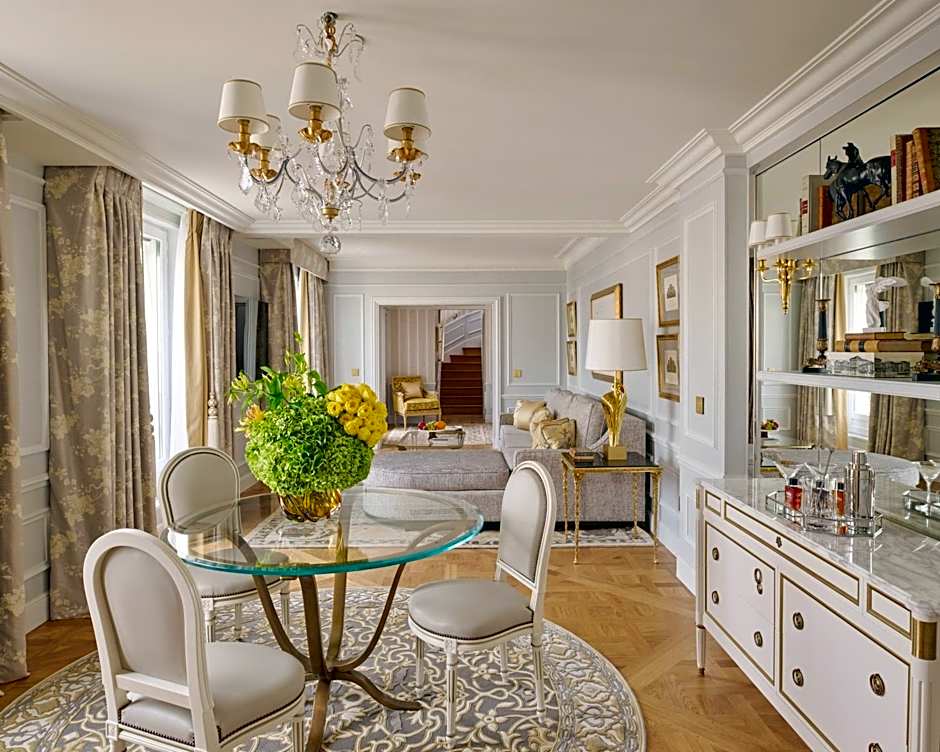 Four Seasons Hotel George V Paris