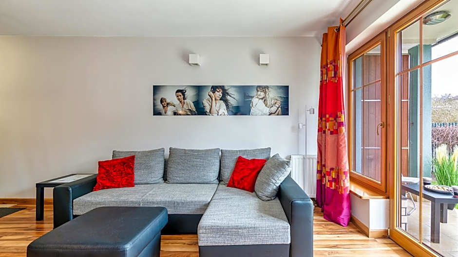 Apartamenty PIAMOLA Willa Turkusowa