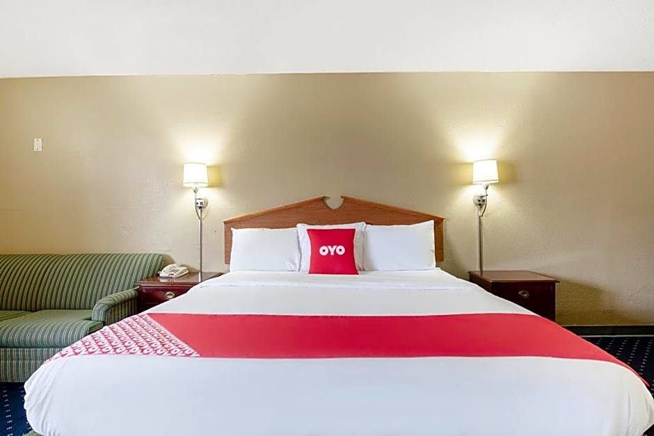 OYO Hotel Tulsa International Airport