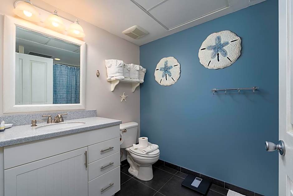 Harbour House at the Inn 301