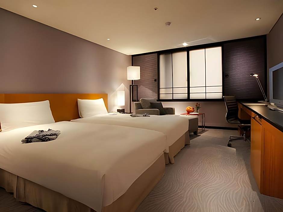 Royal Inn Taipei Nanxi - MRT Zhongshan Station