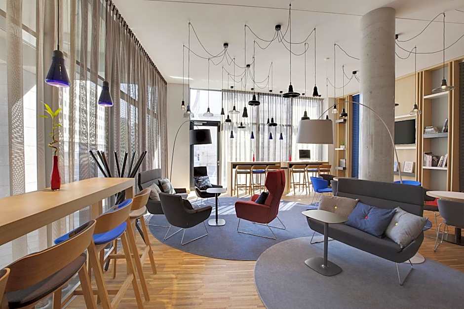 Holiday Inn Express Berlin - Alexanderplatz By IHG