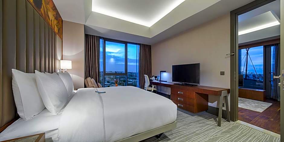 Photo 1 of 4 of 1 Bedroom 1 King Bed Suite