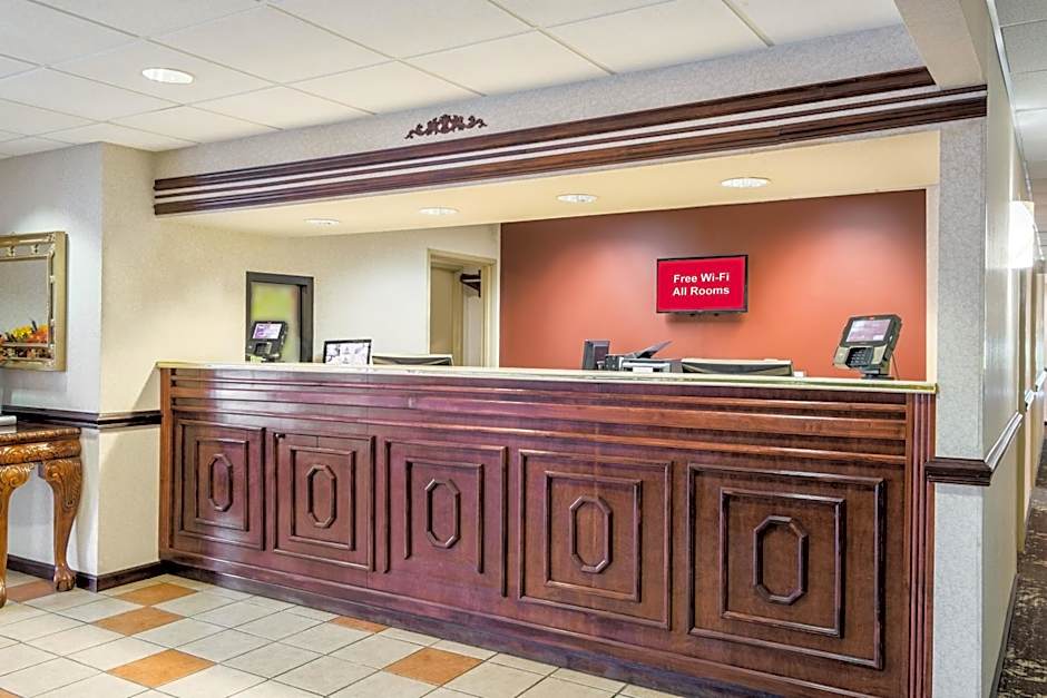 Red Roof Inn Hendersonville