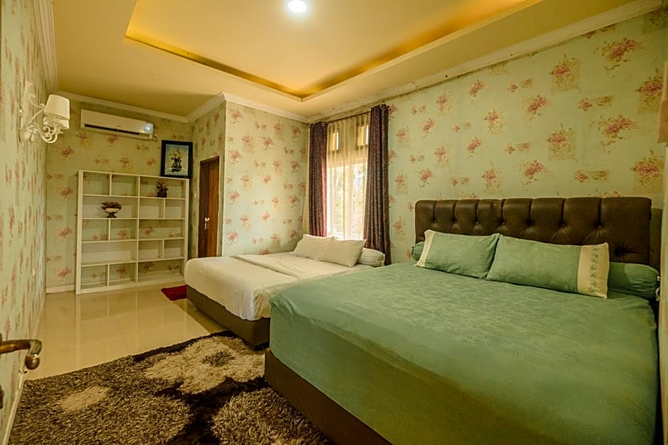 Hakata Lejja near Natural Hot spring