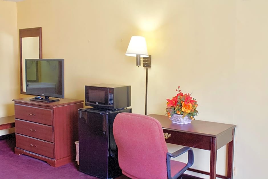 Relax Inn - Monroe