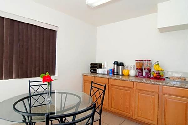 Americas Best Value Inn and Suites Groves