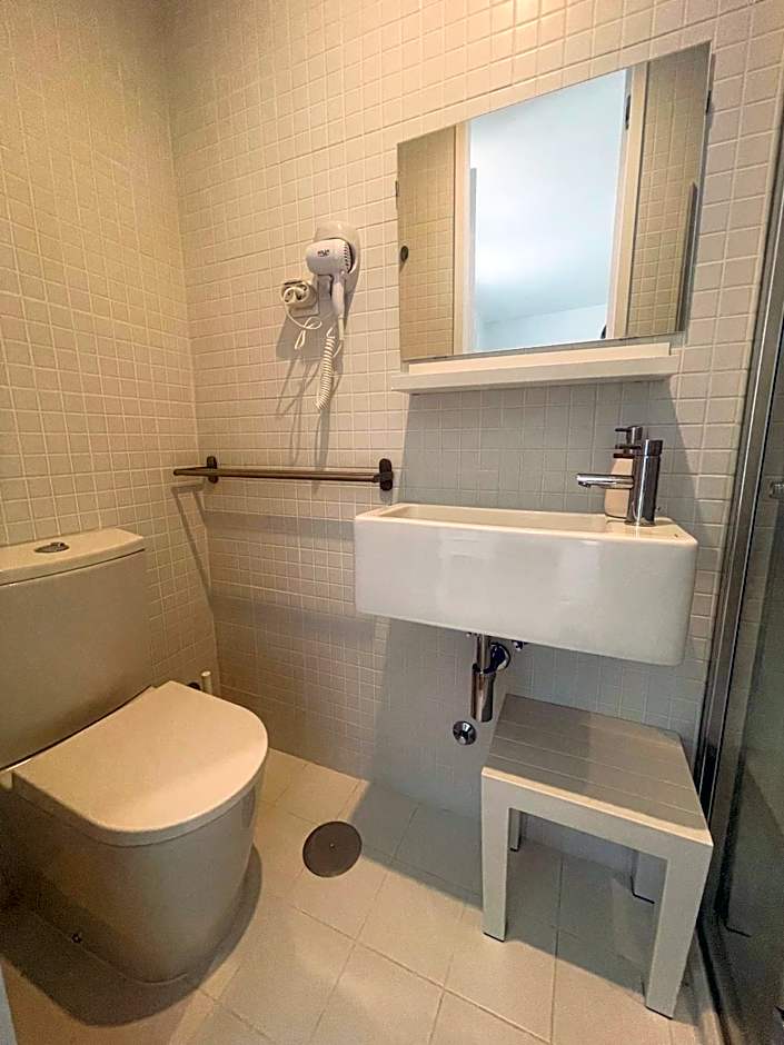 Partenope Hostel and Suites