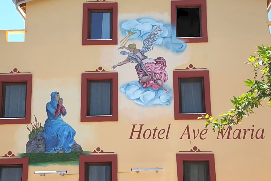 Hotel Ave Maria